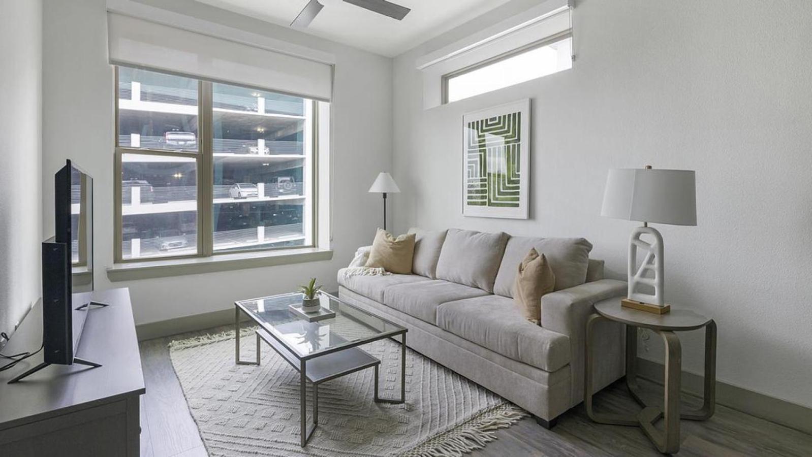 Landing - Modern Apartment With Amazing Amenities Houston Exterior photo